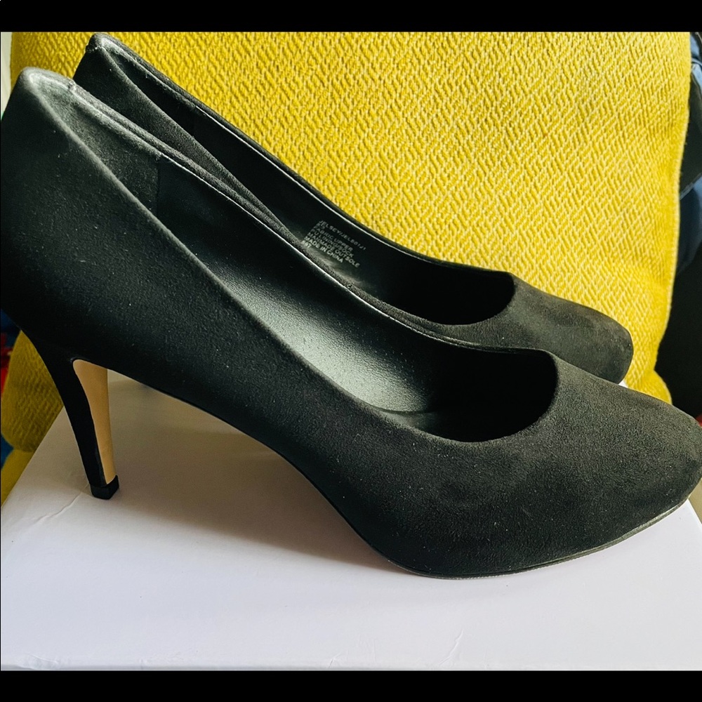 Madden Girl black pumps
